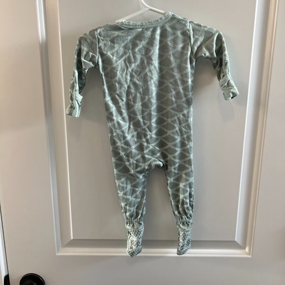 Kickee Zippered 3-6 Mermaid Pattern Footie Pajamas Mint Green Silver Bamboo - Picture 2 of 2